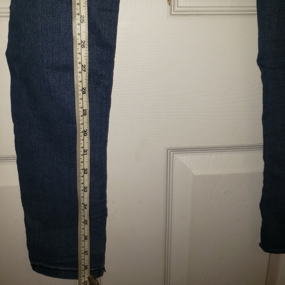 Besame Mucho Skinny jeans - Picture 8 of 10